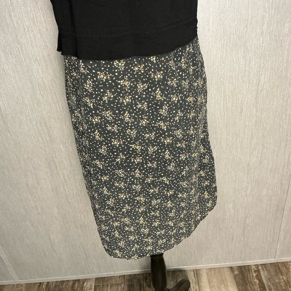 Slate & Willow Black and White Floral Mini Maternity Dress Size Small - Picture 7 of 9